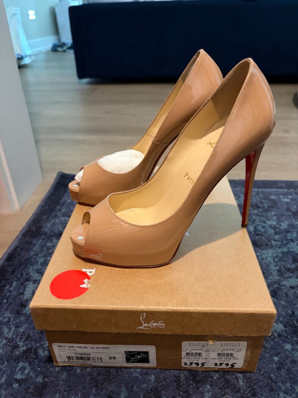 GREAT CONDITION New Very Prive 120 Patent Nude Heels